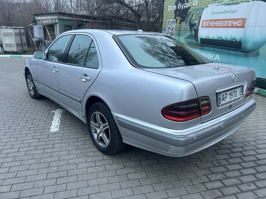 Продам Mercedes-Benz E270
