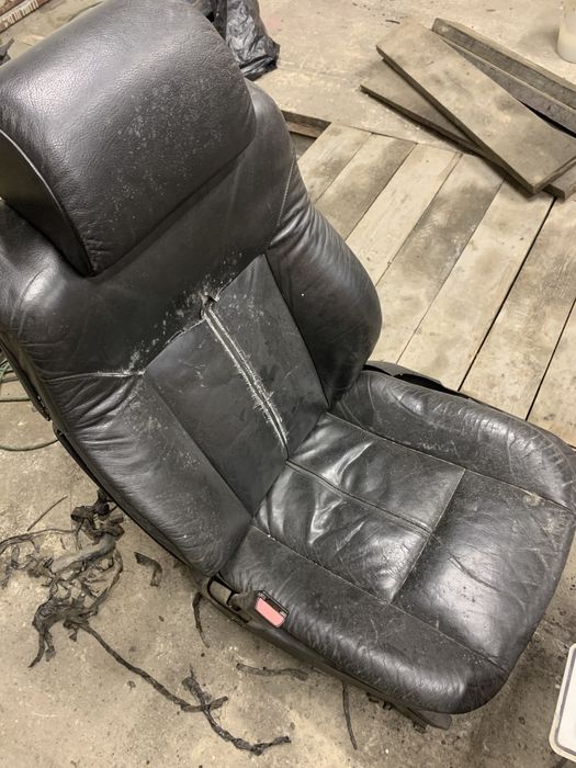 Салон Комфорт BMW e38 европа, ломающиеся спинки,подогрев,память,карты