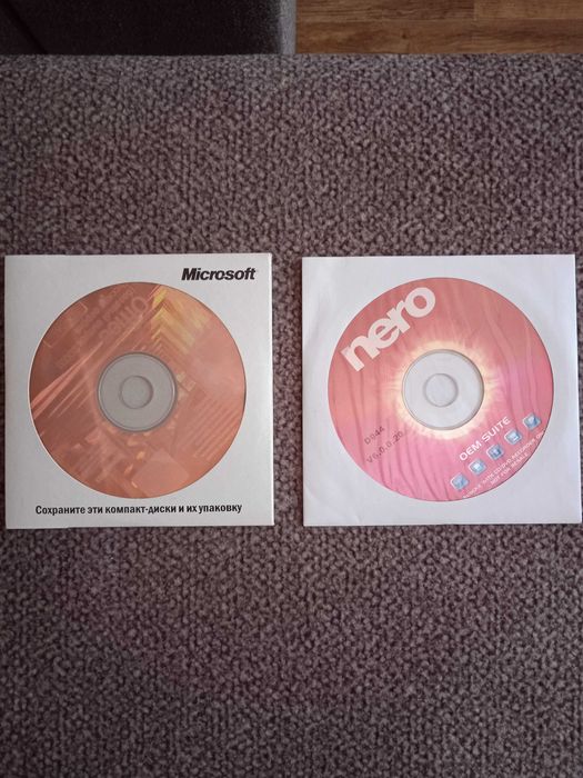 CD диски оригинальные установочные для компьютера.