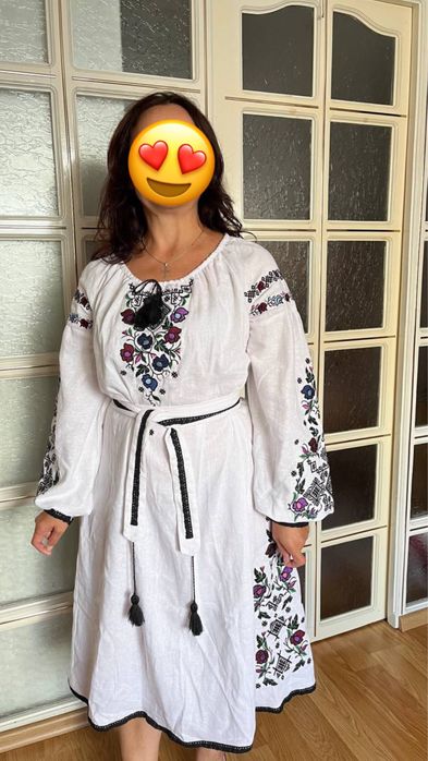 Вишита сукня,стан новий