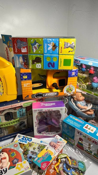 Лот іграшок суміш по оптовій ціні | Терміново!