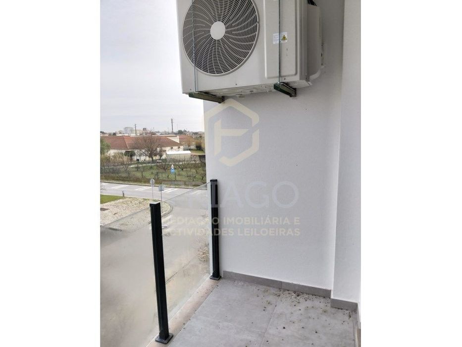 Fantástico Apartamento T2 com Varanda