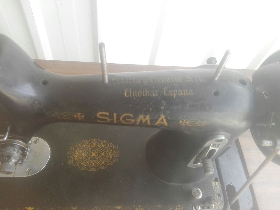 Maquina de costura antiga