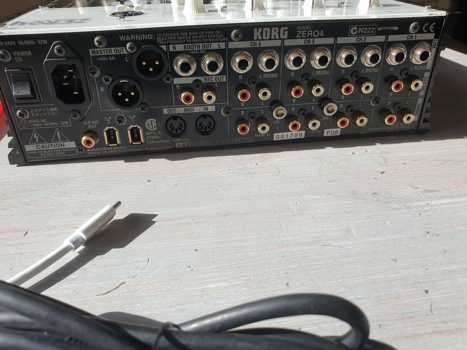 Dj mixer kontroler korg zero 4 midi