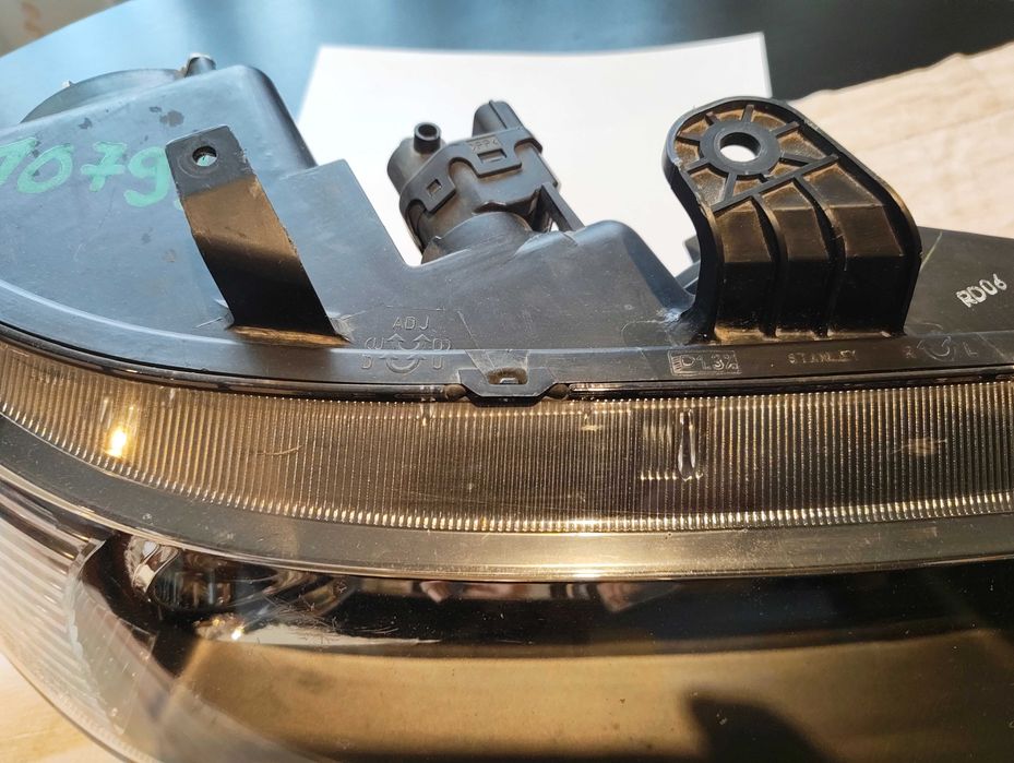 Farol Honda Accord – Xenon D2S / Halogéneo H1 – Ref. P2926 – Original