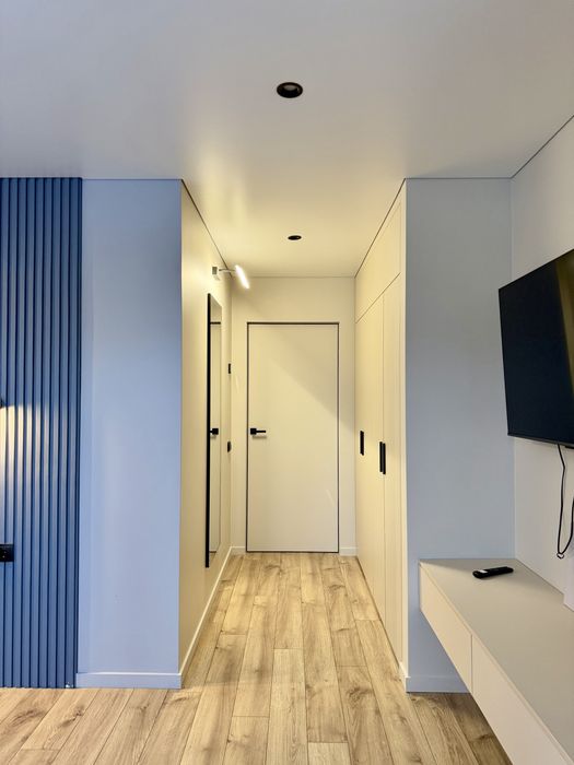 Новий будинок з дизайнерським ремонтом | ВСІ КОМУНІКАЦІЇ