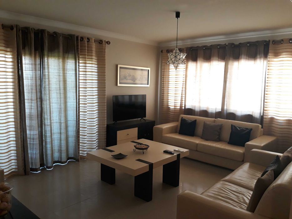 Apartamento T1+ (2 ad+2 crianças) PROMO: MAIO 420EUR / JUNHO 560EUR Vale de Parra cond. priv.