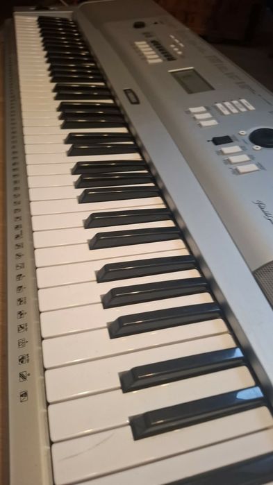 Keyboard yamaha dgx 230