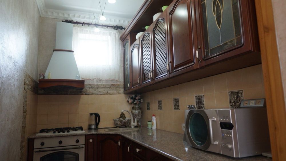 Подобова оренда кімнати в будинку в Берегові, біля термальних басейнів