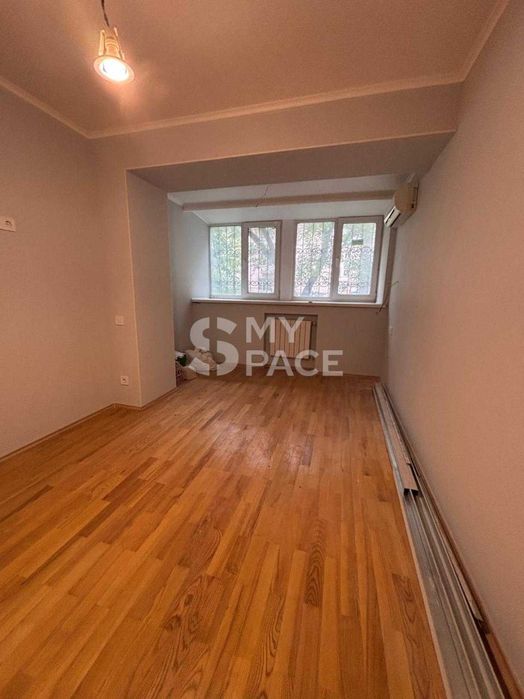 Продаж приміщення на вул. Янгеля, 4 100м Шулявська КПІ