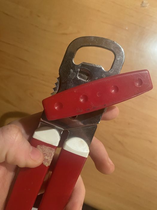 Otwieracz do puszek, piwa, konserw PRL