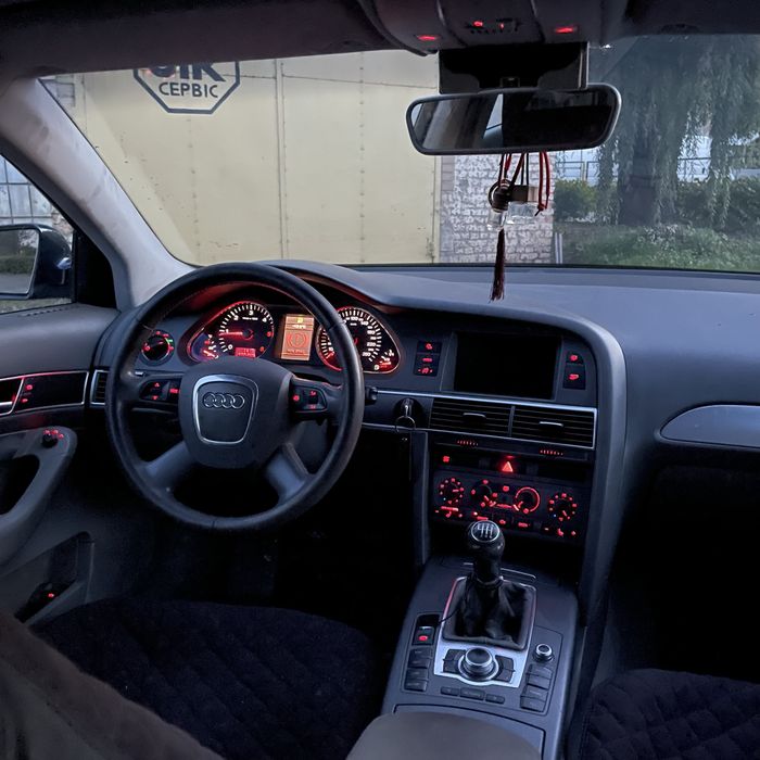 Ауді а6с6 2005 рік.