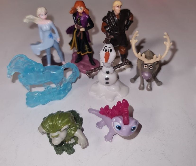 Кіндери трансформери тваринки Ельза Мадагаскар ландрин