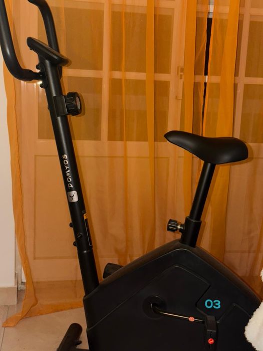 Bicicleta estatica como nova