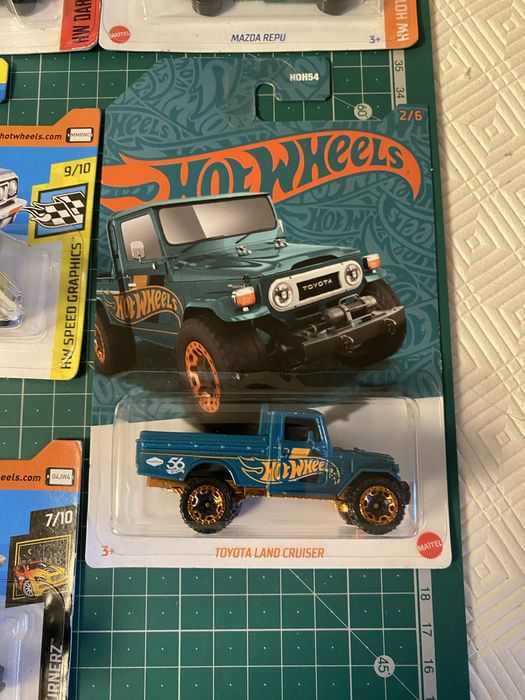 Hot Wheels Jipes e Pick-ups JDM