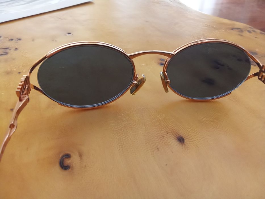 Óculos de sol MIU MIU