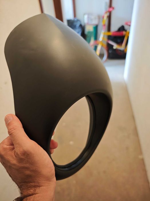 Carenagem/viseira de farol redondo para mota – Preta mate Café Racer