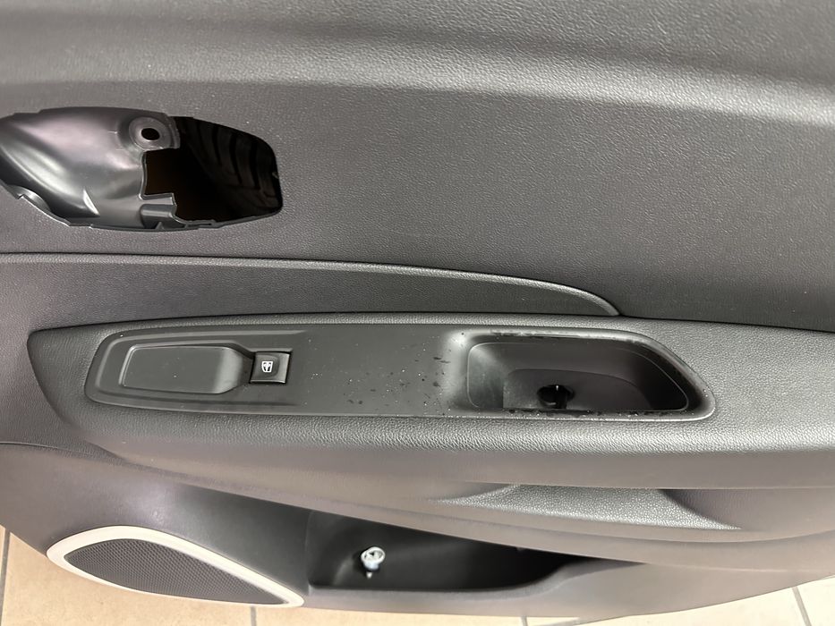 Tapicerka drzwi boczki plastiki Renault Captur I lift komplet panel przycisk przełącznik sterowania szyb