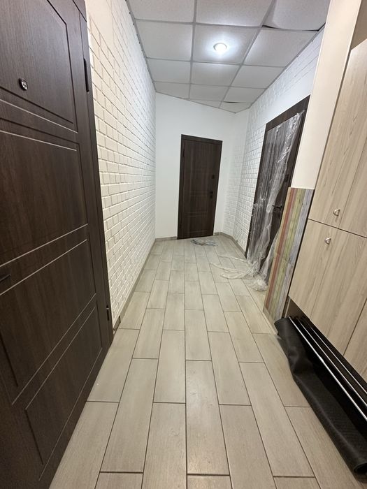 Продаж приміщення в новобудові з окремим входом центр міста 85 метрів