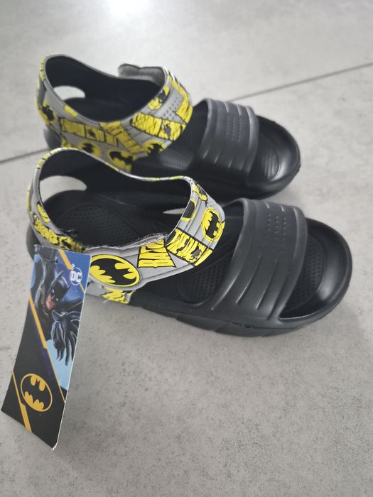 Sandały , sandałki batman  chlopiec dziecko  rozmiar 30