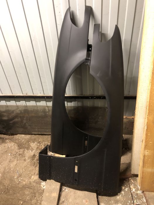 Передні крила BMW e 38,39,53.