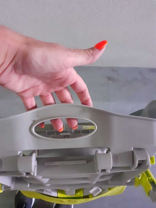 Cadeira de refeição de bébé da Chicco