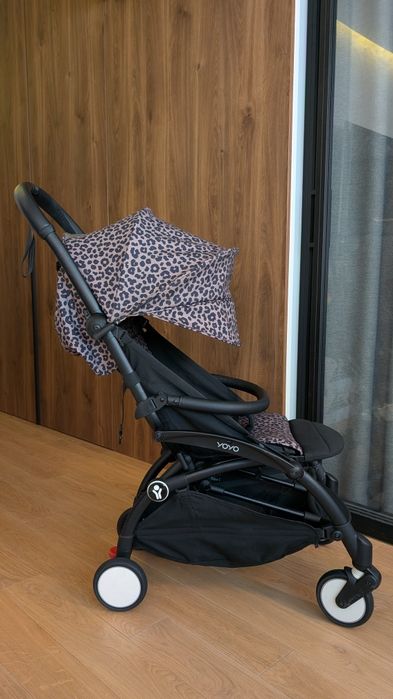 Прогулянковий візочок Stokke YOYO³ Wild Black