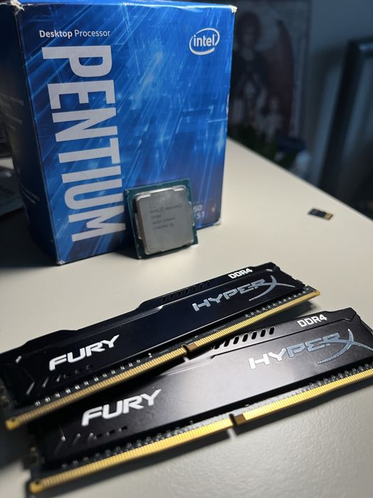 Procesor Intel Pentium G4560 3,5GHz + 2x4GB ram DDR4 + Spartan 3