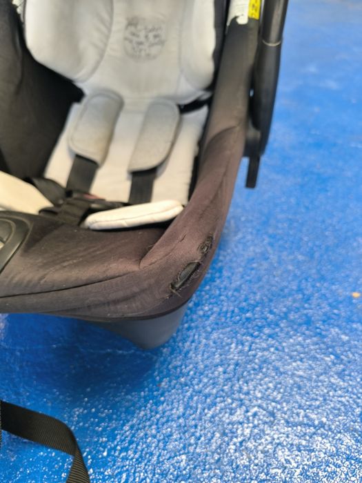 Conjunto: Base Isofix Jane + Cadeira Auto (Ovo) 0+ (oferta chapéu)