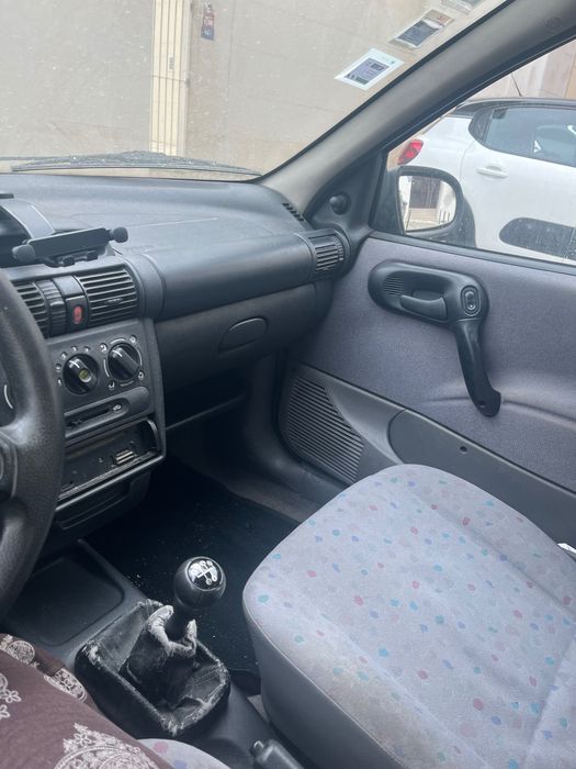 Opel Corsa 1.0 2000 3 Portas