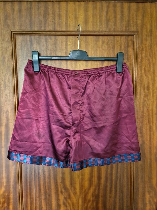 Lote de 3 pijamas em cetim novos-meia estação