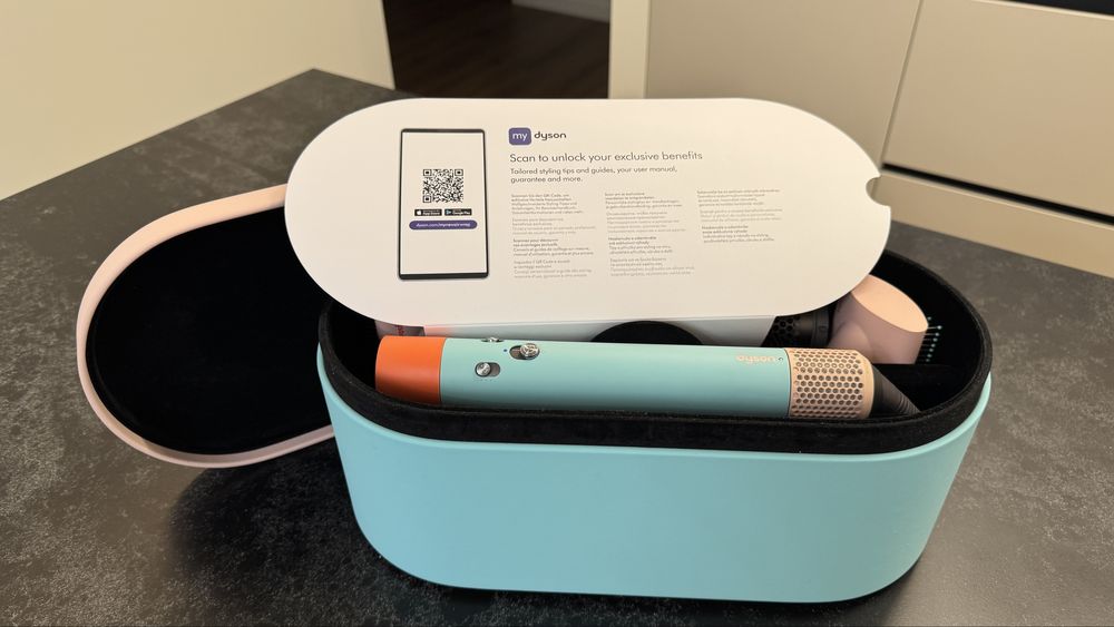 Dyson Airwrap з Іспанії колір тіффані