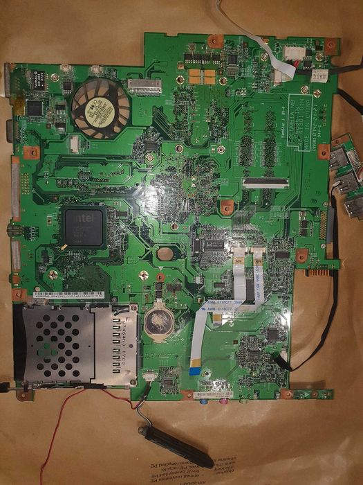 Matryca Acer TRAVELMATE 5720 ekran LCD 15,4“ 30pin  +podzespoły części