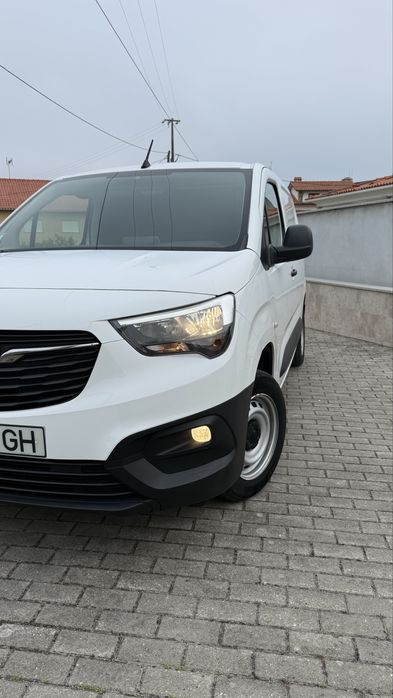 Opel Combo 1.5 CDTI -L1H1-102 CV-3 Lug