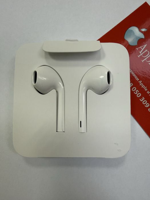 Apple EarPods with Remote and Mic-нові ОРИГіНАЛ!!
