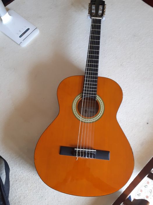 Guitarra 3/4 usado