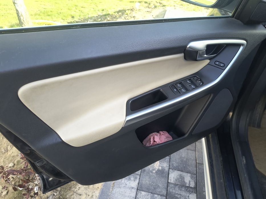 Volvo XC 60 r design gotowa do jazdy
