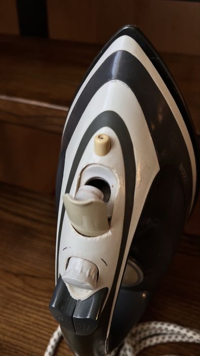 Праска б/у в хорошому стані