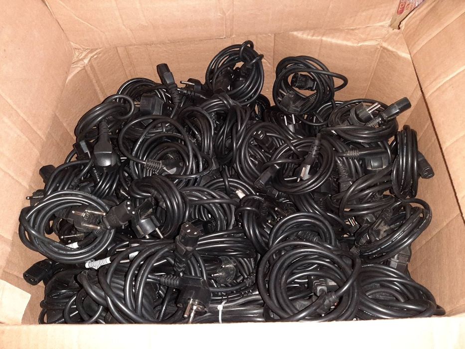 Кабель живлення, мережевий кабель для комп'ютера та різних пристроїв