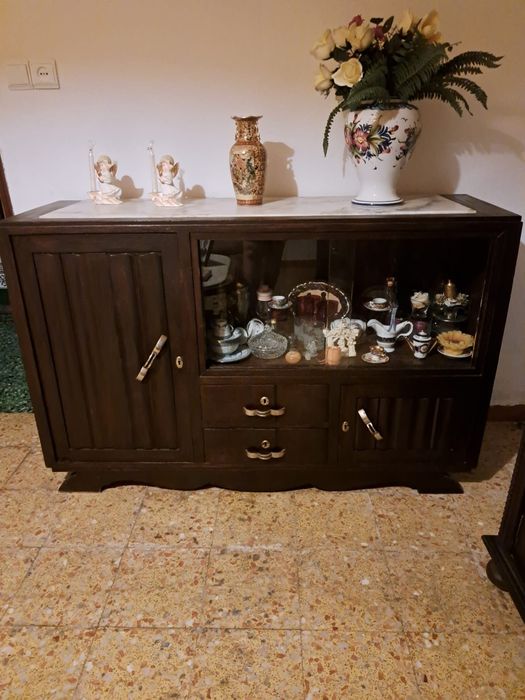 Móvel antigo  centenário