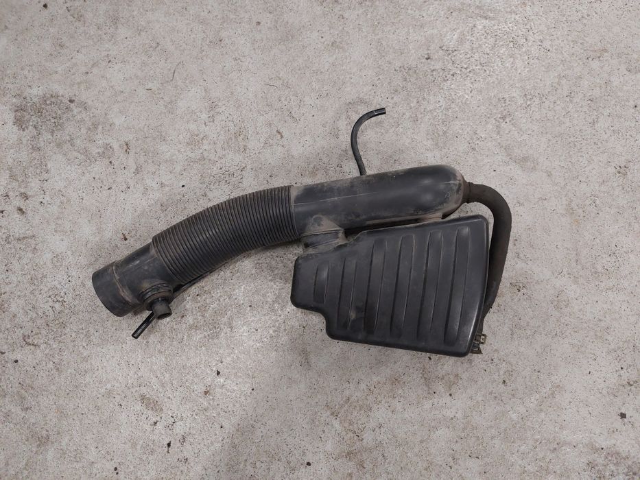 Dolot rura powietrza rezonator Opel Astra Zafira Meriva 1,6 16V Z16XE