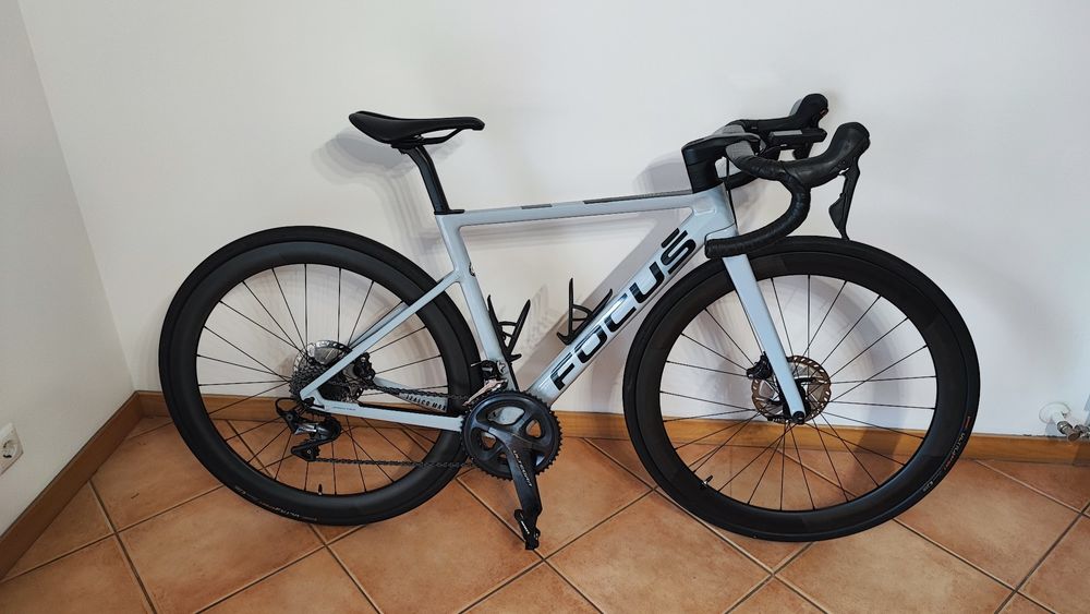 Bicicleta de estrada Focus izalco. tam50