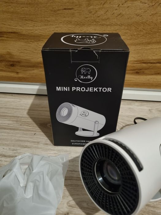 Projektor Rzutnik Android Tv 4K Wifi Full HD Przenośny Smart Heelly