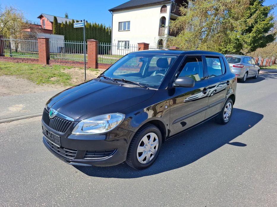 Skoda Fabia 1.2 BENZYNA KLIMATYZACJA serwisowana opłacona z Niemiec ŁADNA