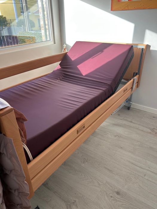 Cama articulada elétrica Medley Ergo Invacare