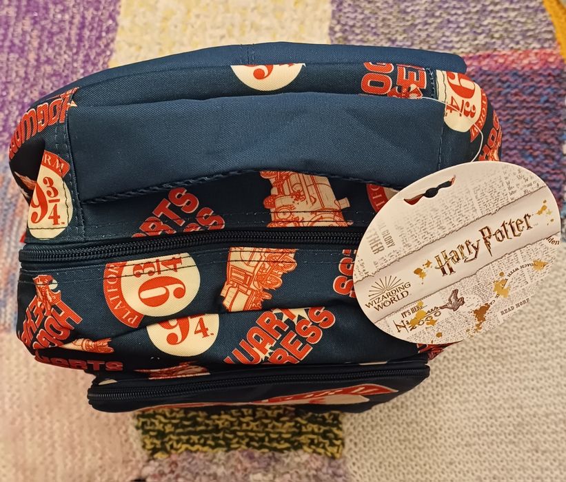 Mochila Harry Potter
Nova.
24Lts 
Conforme as fotografias.
