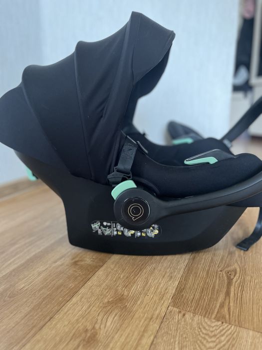 Продам автокрісло Anex Cosmo