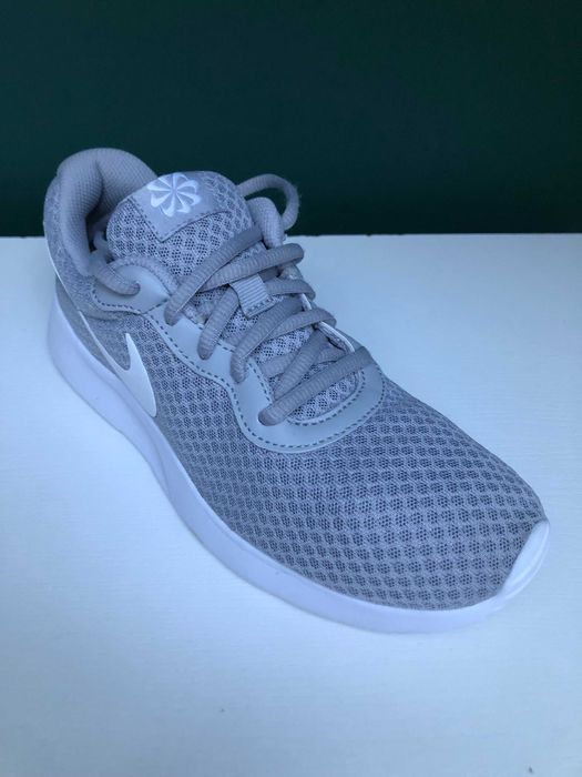 Buty sportowe Nike Tanjun damskie, szare, rozmiar 38.5