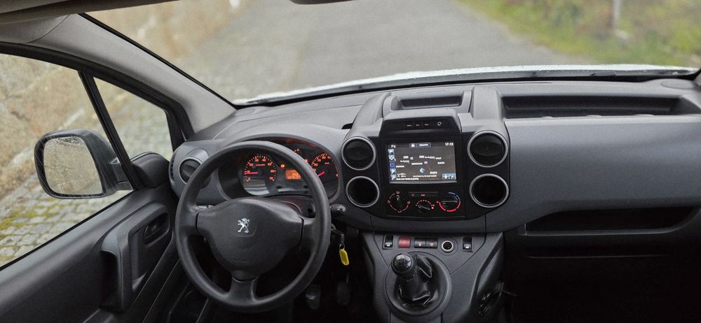 Peugeot partner xl 3L full extras