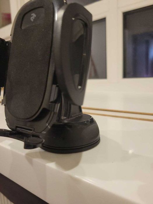 Жорсткий надійний автомобільний тримач телефону car holder 2e